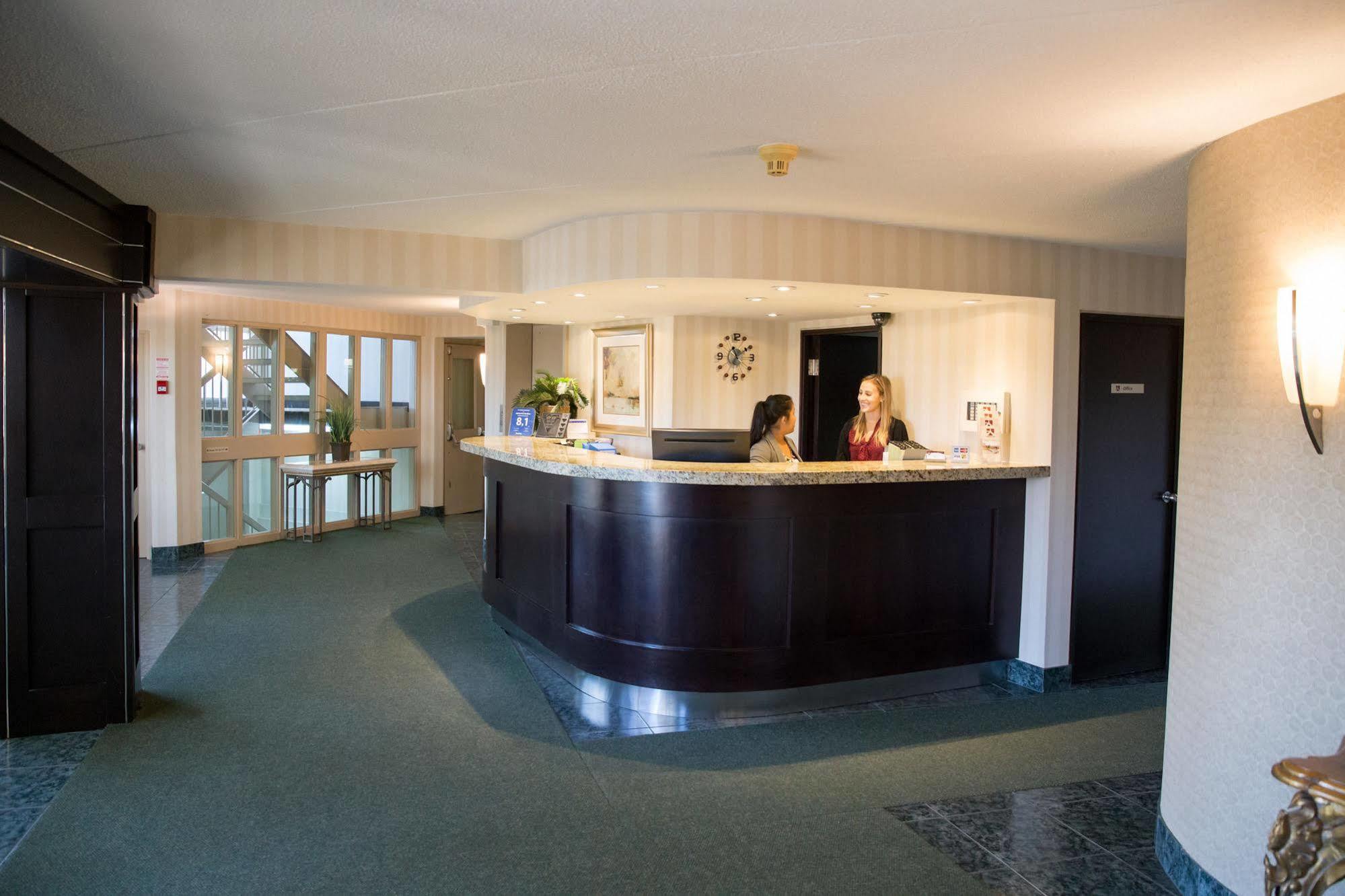 Admiral Inn ハミルトン エクステリア 写真